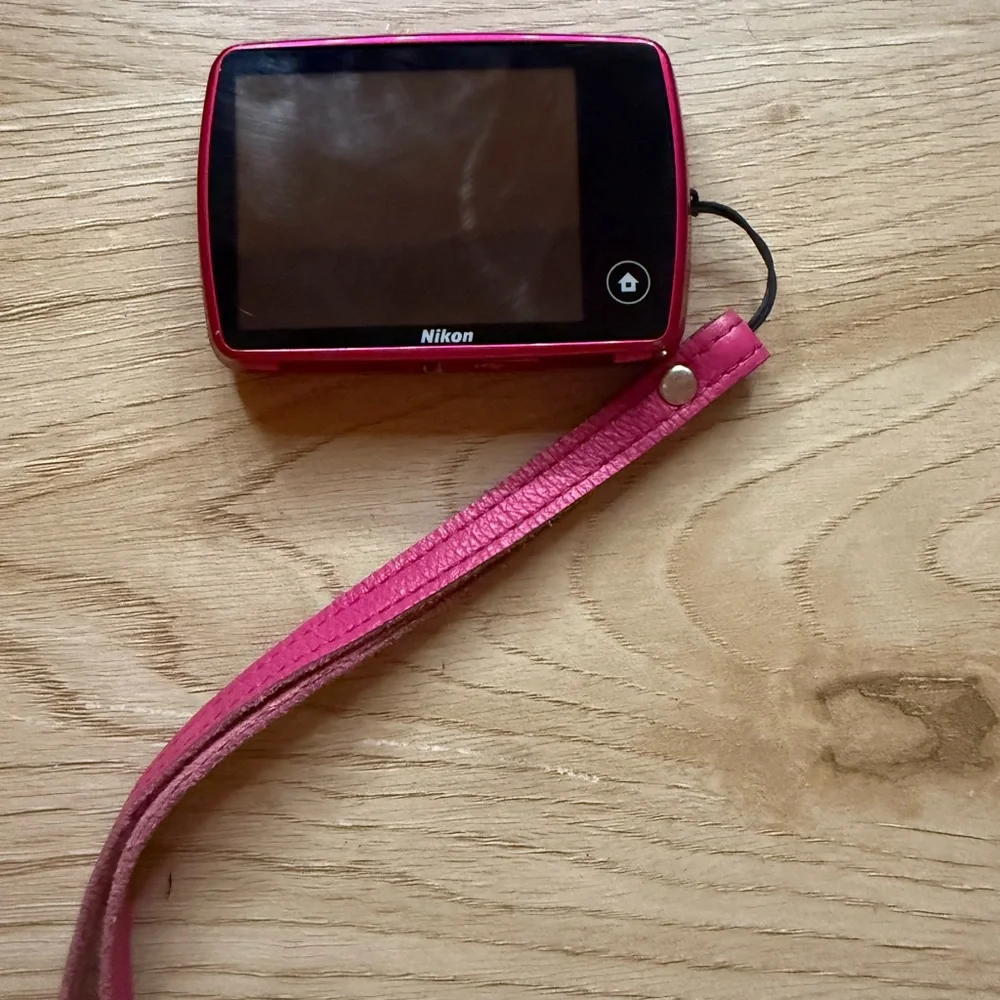 Nikon Coolpix S01 Pink